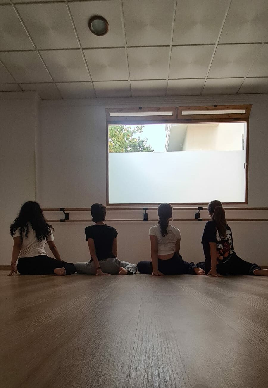 WhatsApp Image 2025-10-26 at 17.47.35 (1)